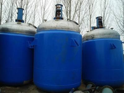 二手導(dǎo)熱油加熱反應(yīng)釜在機(jī)電化工領(lǐng)域的應(yīng)用與選購(gòu)指南